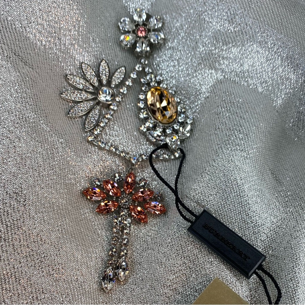 BURBERRY LJ🌼DAISY T Drop Earring🔥Asymmetrical LOOK🌼Retail $995🔥NWT/Box🎁ROSE - Picture 4 of 17